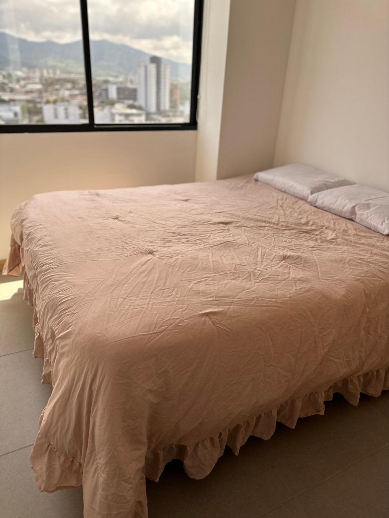 1502 Ittos Apartment *